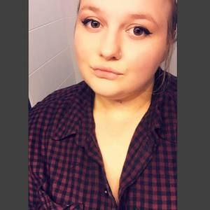 Meet your Posher, Rebecca